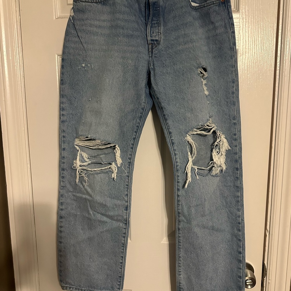 Levi’s 501 90’s Wide Leg Distressed Blue Jeans 31x30